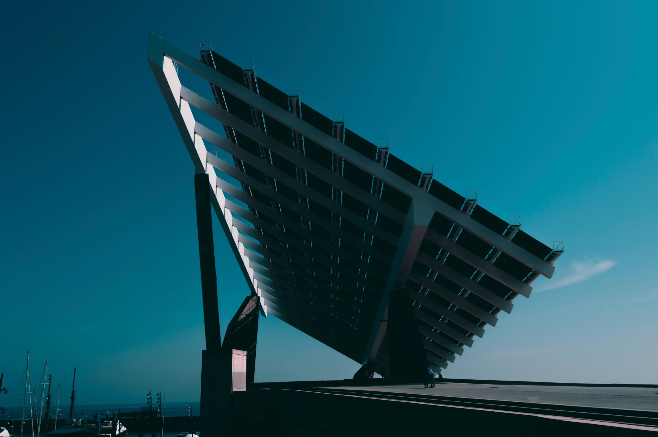 Complex network transforming into organized grid